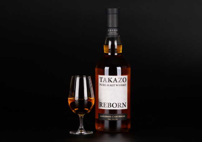 TAKAZO PURE MALT WHISKY REBORN MIZUNARA CASK FINISH