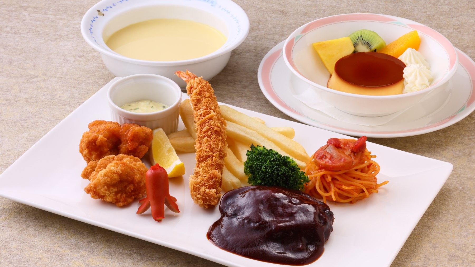 お子様メニュー | 神戸三宮のランドマークホテル ホテルオークラ神戸