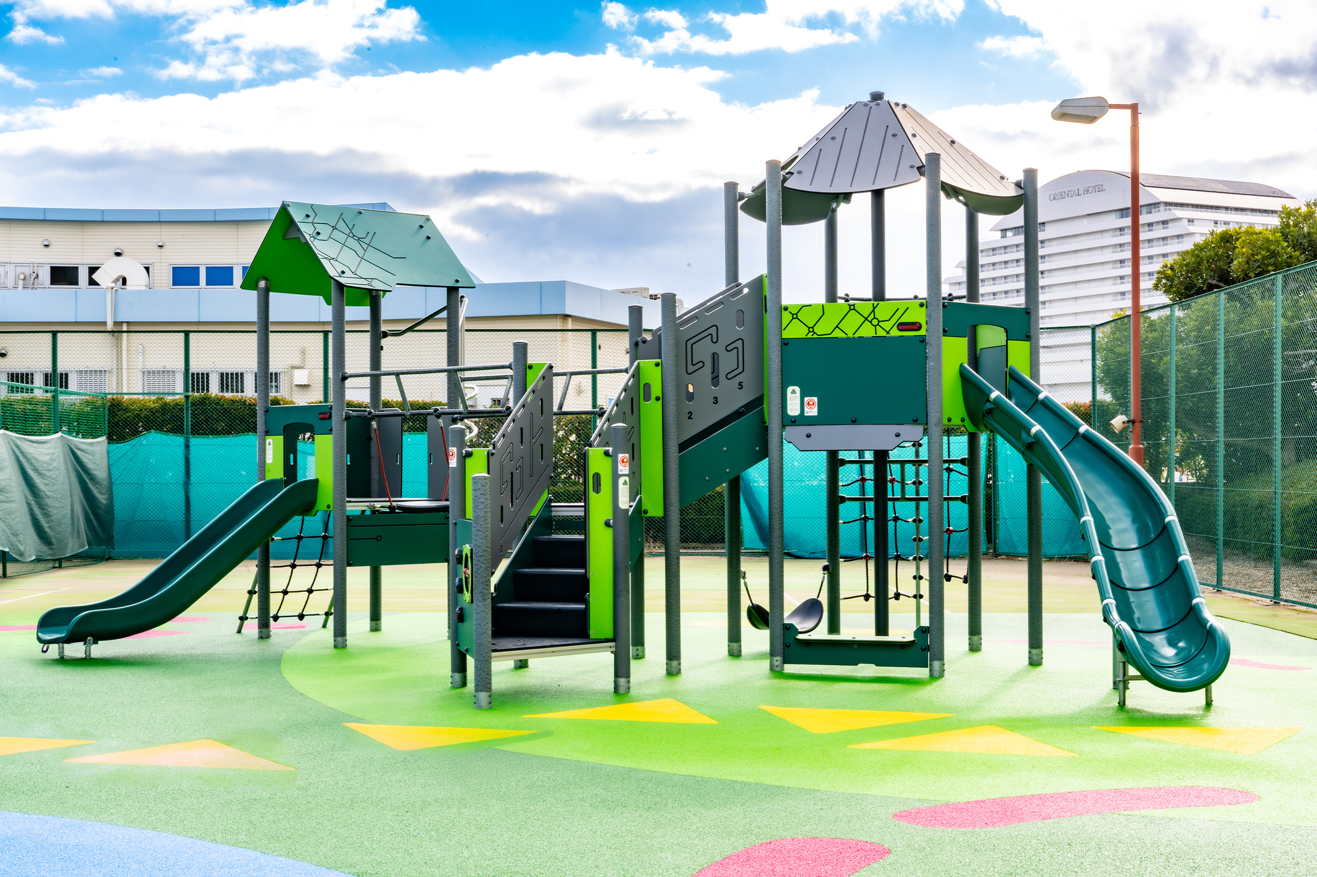 トリプルメガデッキ