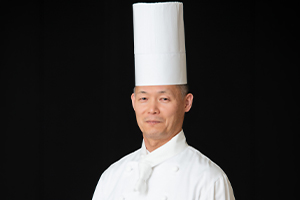 副総料理長 村上が作る2リットルのオムレツ