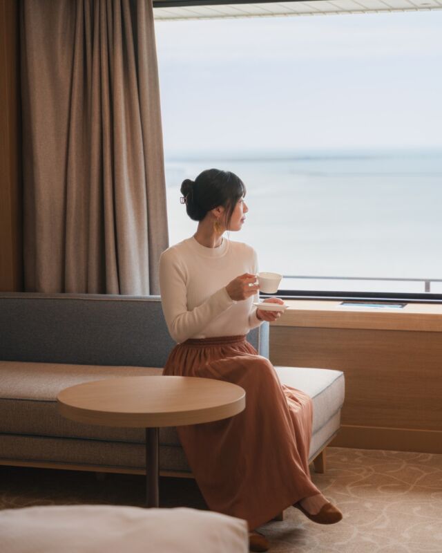 .
神戸港を背景に優雅なホテルステイを

にぎやかな夏休みシーズンも終わり、9月を迎えました。
これから訪れる行楽の季節をホテルオークラ神戸で
ごゆっくりとお過ごしください。

#ホテルオークラ神戸#hotelokurakobe#ホテル関西#関西ホテル#ホテル神戸#神戸ホテル#神戸観光#神戸旅行#ホカンス#ラグジュアリーホテル#okurahotels#oneharmony @okura_hotels