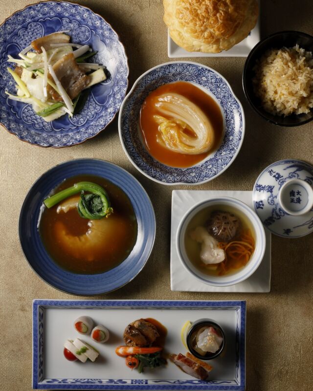 .
中国料理｢桃花林｣　料理長おすすめディナー

料理長が自信を持っておすすめする
特別なメニューを揃えたディナーコース。
ふかひれの姿煮込みや､干し貝柱と卵の炒飯など、
高級乾物を贅沢に使用したメニューも。
素材の質と熟練の技術が生み出す美味をお届け。

【期間】2026年2月28日(土)まで
【場所】中国料理｢桃花林｣　
【料金】￥20,000(税･サービス料込)

#ホテルオークラ神戸#hotelokurakobe#ホテル関西#関西ホテル#ホテル神戸#神戸ホテル#神戸観光#神戸旅行#ホカンス#ラグジュアリーホテル#中国料理#中華料理#神戸ディナー#三宮ディナー#okurahotels#oneharmony @okura_hotels